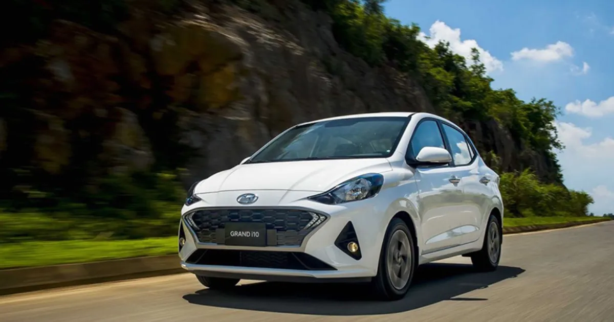 Hyundai Grand I 10 sedan phiên bản số tự động có giá cao hơn phiên bản xe số sàn