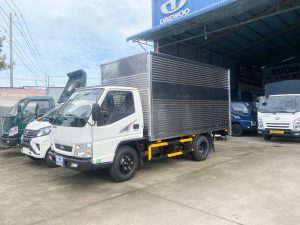 Ngoại thất xe tải IZ50S Thùng Kín