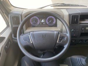 Nội thất xe tải Đô Thành IZ71SL Plus Thùng Kín