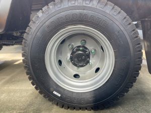 Lốp xe tải Ben TMT FL250D