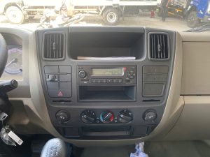 Nội thất xe tải IZ50M PLus Thùng kín